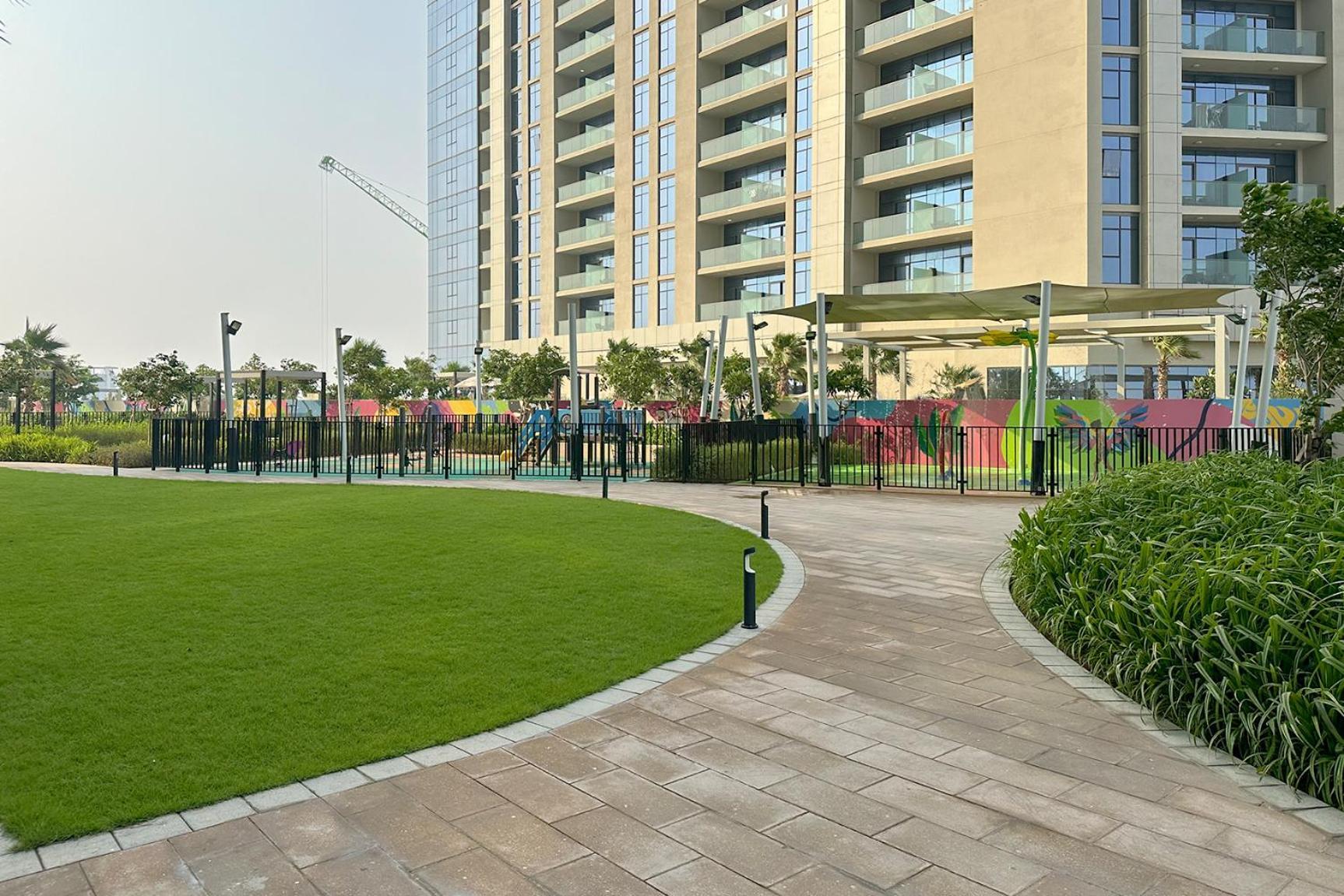 Livbnb - 2b With Maid's Overlooking Sheikh Zayed Road Appartement *