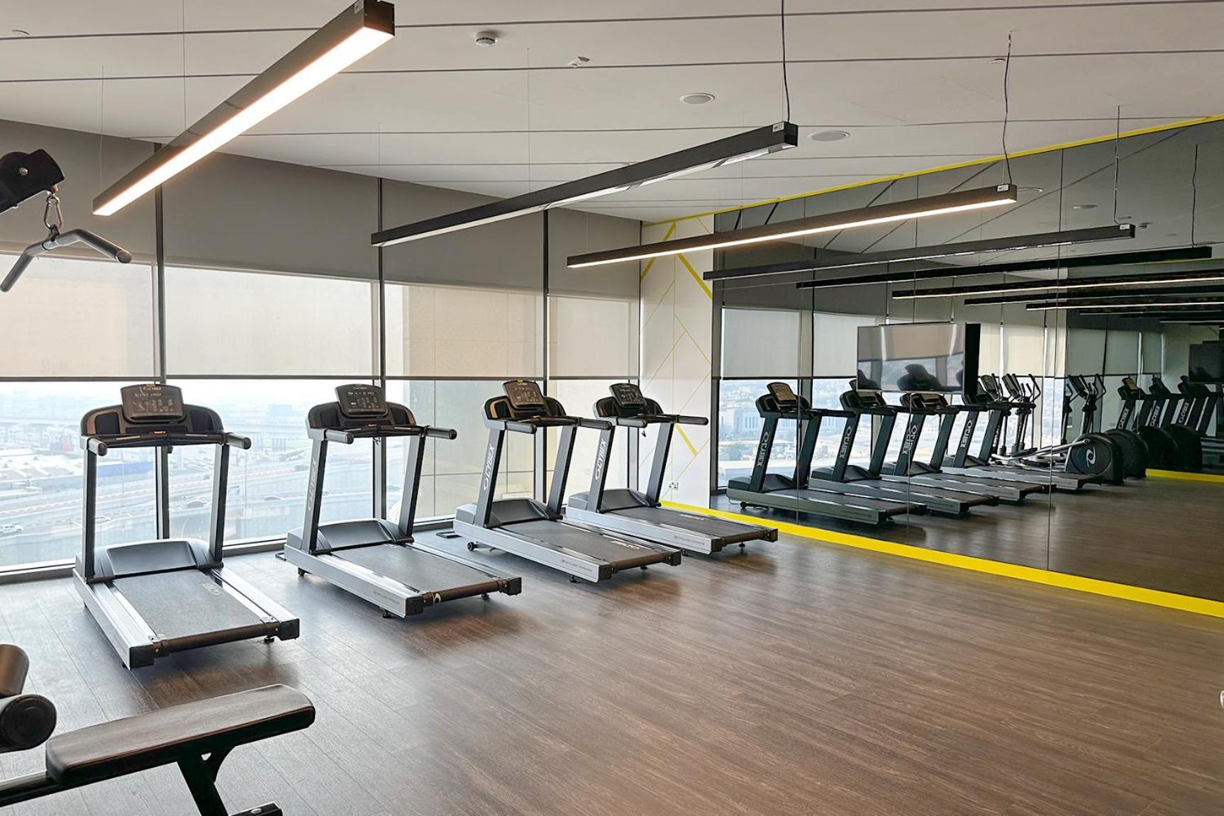 Livbnb - 2b With Maid's Overlooking Sheikh Zayed Road Appartement